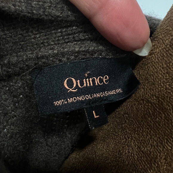 Quince Women’s Brown Oversized Boyfriend Cardigan Sweater - Picture 3 of 4